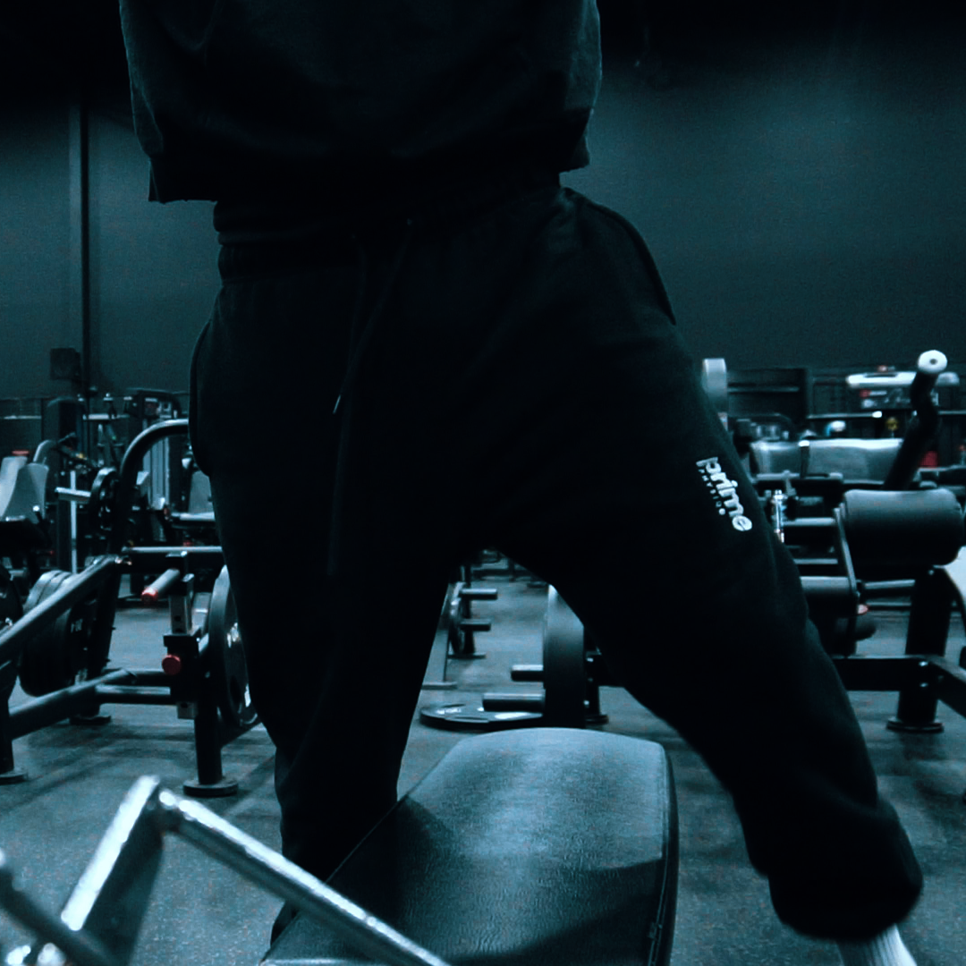 ESSENTIAL SWEAT